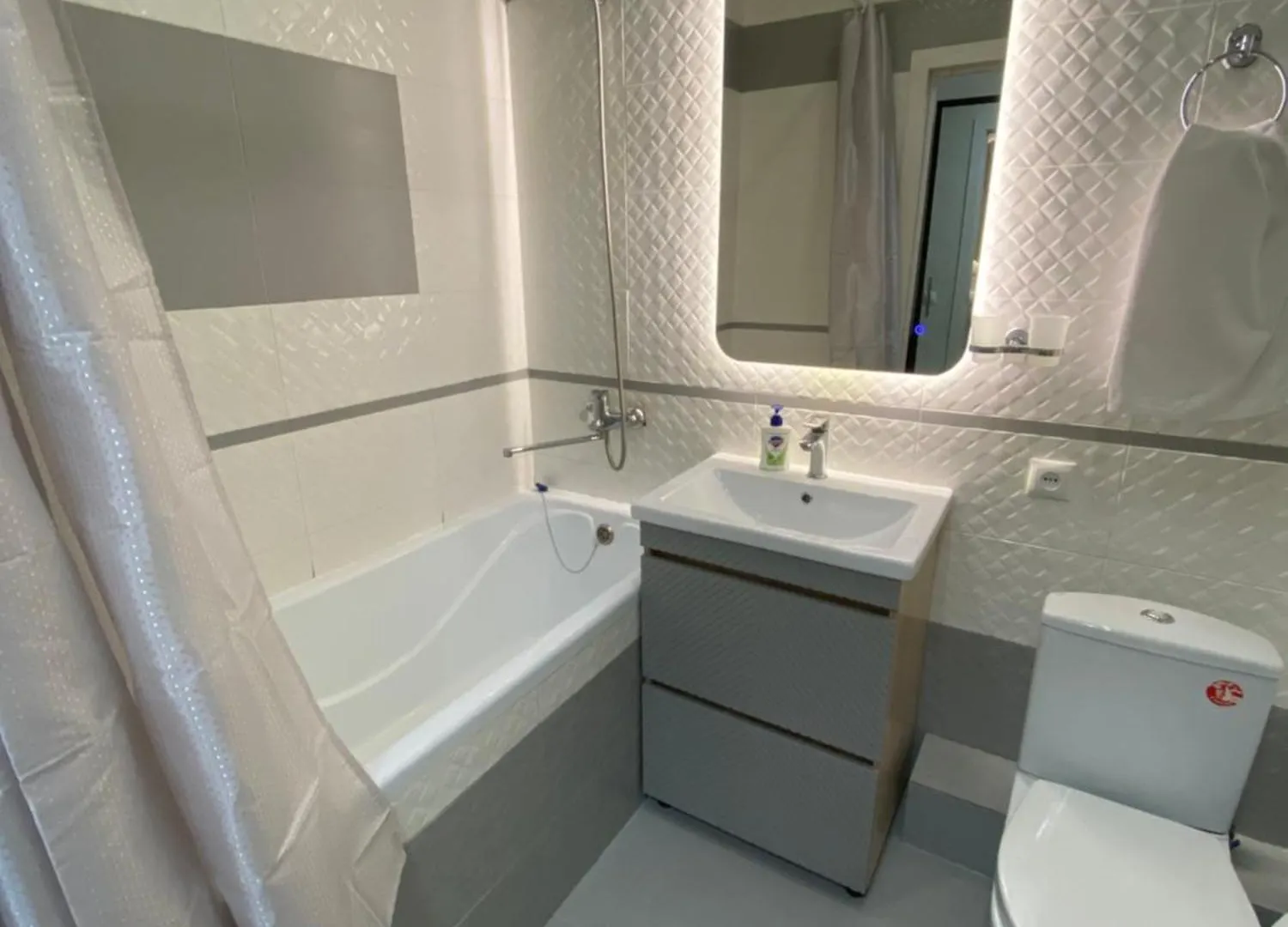 Apartment Жк Времена Года Осень Однокомнатные Апартаменты Nur-Sultan